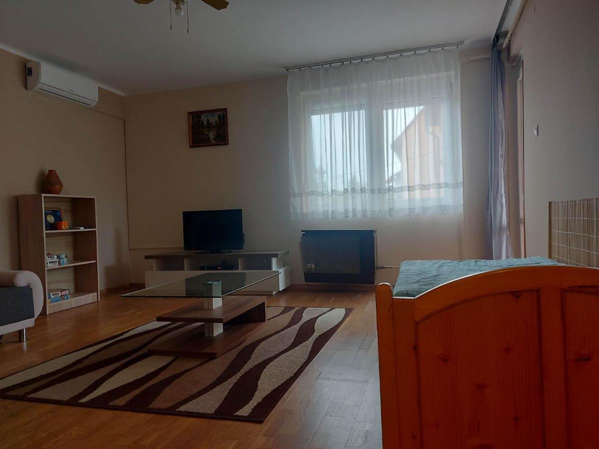 Balaton Apartman Balatonboglar Exterior photo